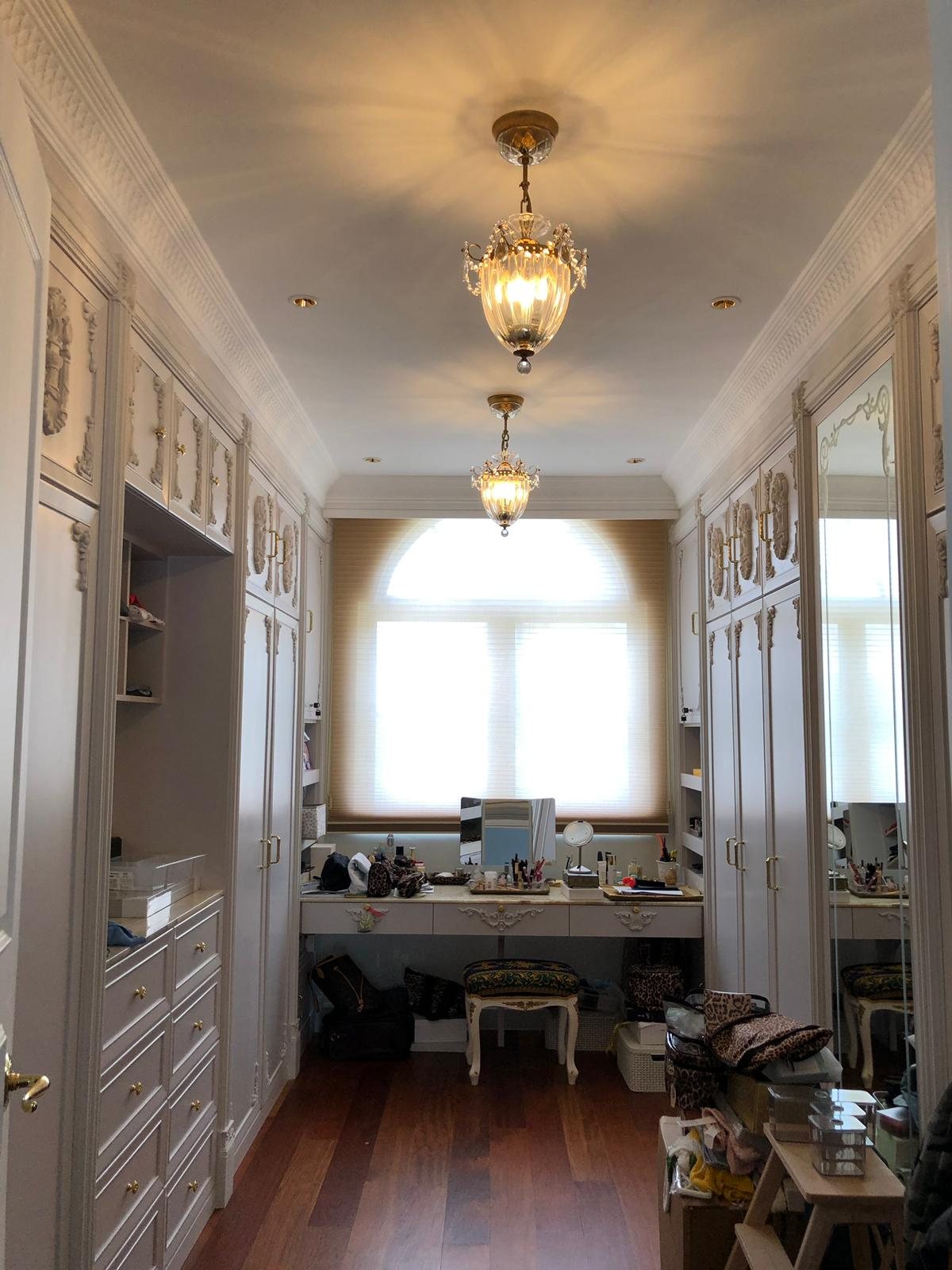Pendant lights in a residence at Guok Avenue